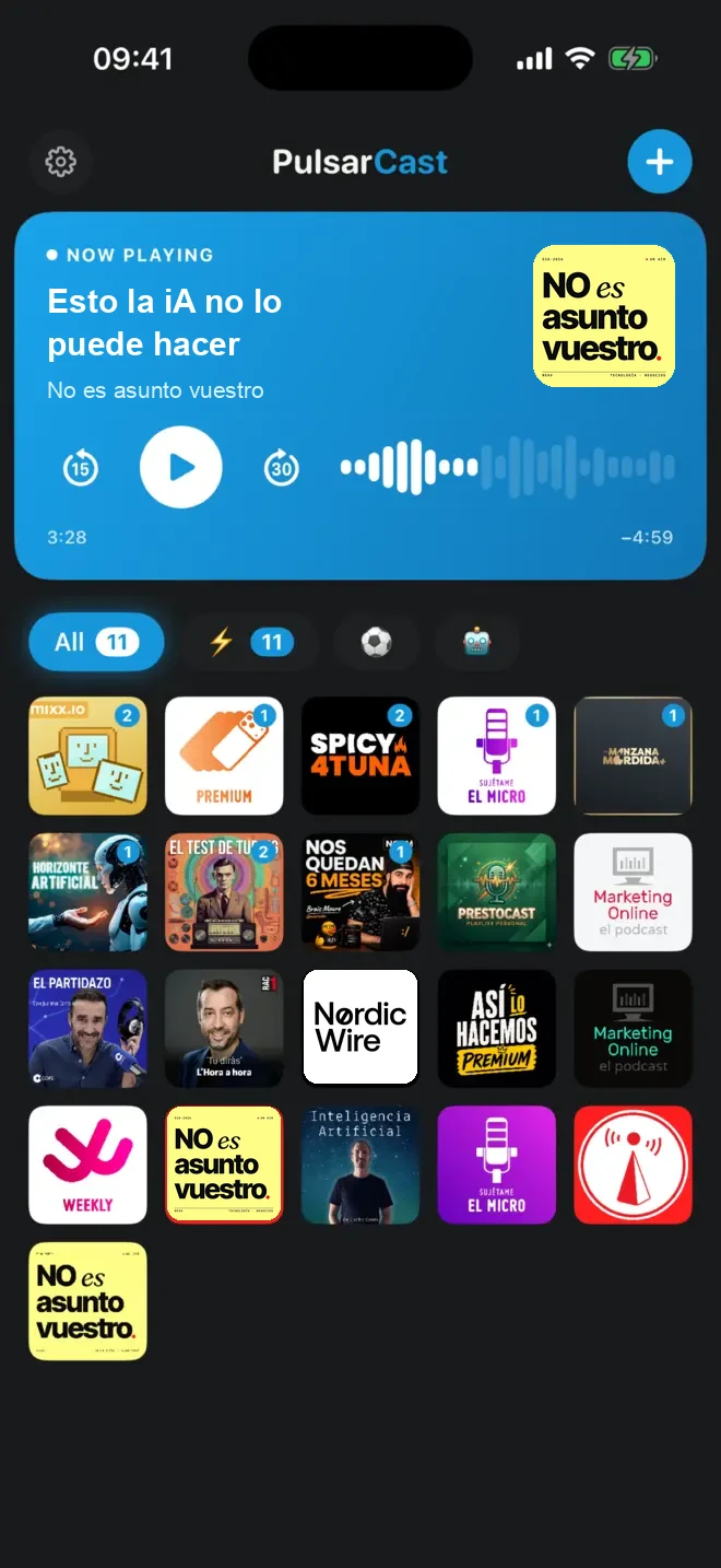 PulsarCast home screen with lists, player and podcast artwork